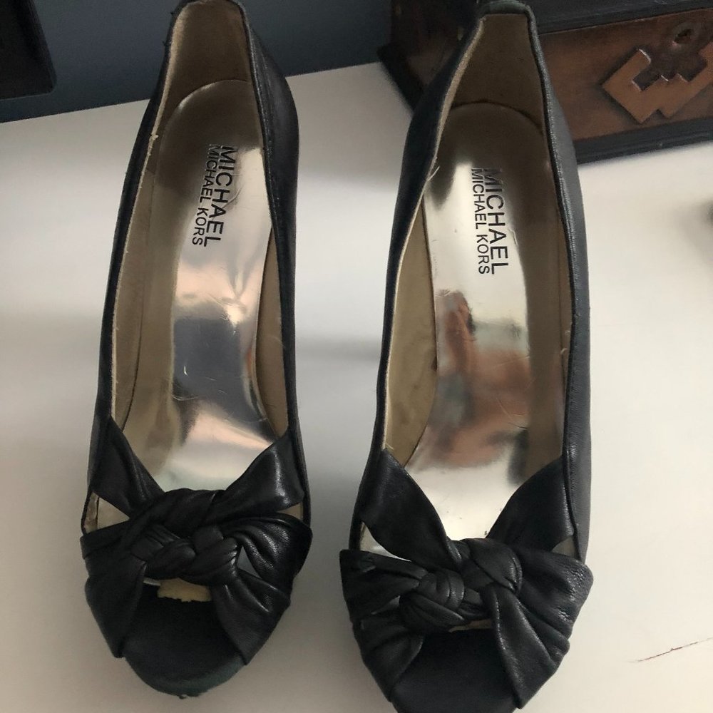 Michael Michael Kors Women's Platform Pump